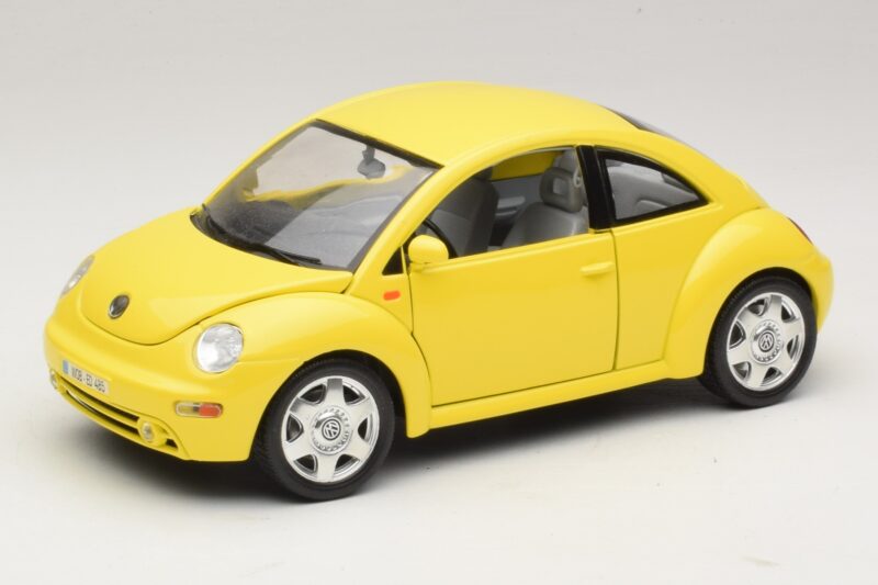 Volkswagen New Beetle A4 Gelb Bburago 1:18 3302 Metall