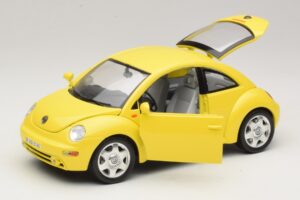 Volkswagen New Beetle A4 Gelb Bburago 1:18 3302 Metall – Bild 2 von 8