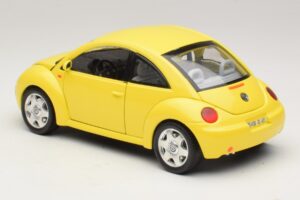 Volkswagen New Beetle A4 Gelb Bburago 1:18 3302 Metall – Bild 7 von 8
