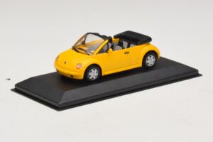 Volkswagen New Beetle Cabriolet Gelb Minichamps 1:43 BEETLE002 Metall – Bild 2 von 5