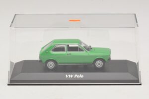 Volkswagen Polo Mk1 Grün Maxichamps 1:43 940050501 Metall – Bild 4 von 5