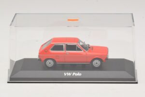 Volkswagen Polo Mk1 Rot Maxichamps 1:43 940050500 Metall – Bild 4 von 5