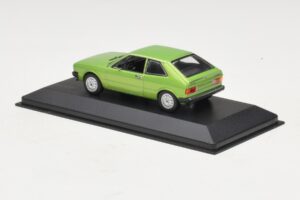 Volkswagen Scirocco Mk1 Grün Metallic Ersatzkarton Maxichamps 1:43 940050420-R1 Metall – Bild 3 von 5