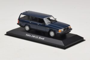 Volvo 240 GL Kombi Dunkelblau Maxichamps 1:43 940171412 Metall – Bild 3 von 5