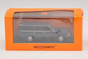 Volvo 240 GL Kombi Dunkelblau Maxichamps 1:43 940171412 Metall – Bild 5 von 5