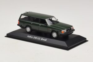 Volvo 240 GL Kombi Dunkelgrün Maxichamps 1:43 940171411 Metall – Bild 3 von 5