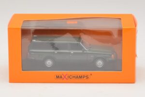 Volvo 240 GL Kombi Dunkelgrün Maxichamps 1:43 940171411 Metall – Bild 5 von 5