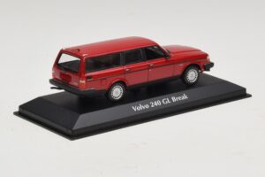 Volvo 240 GL Kombi Rot Maxichamps 1:43 940171410 Metall – Bild 2 von 5